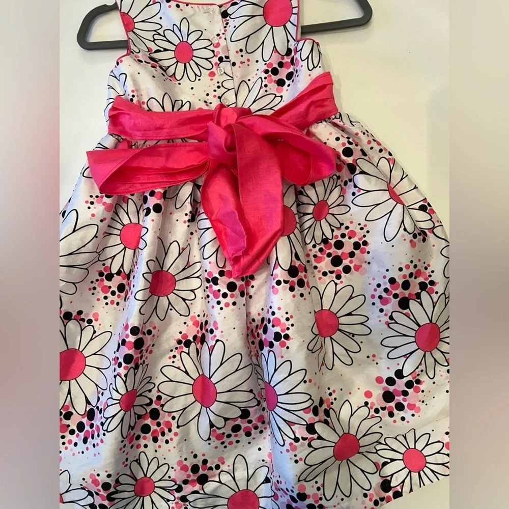 MARMELLATA CLASSICS GIRLS FLORAL DRESS SIZE 8. WHITE/PINK/BLACK
